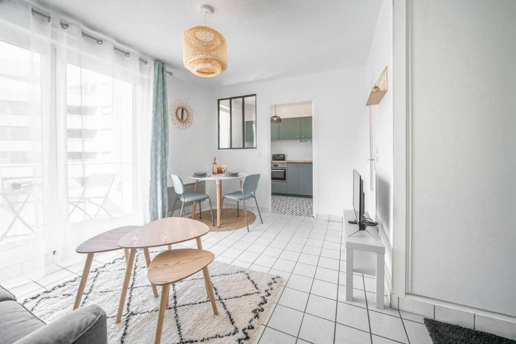 L'amadeo - T2 Centre-ville & Parking Apartment